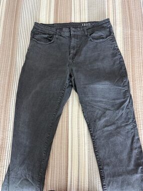 Izod Men's Slim Straight Washed Black Jeans